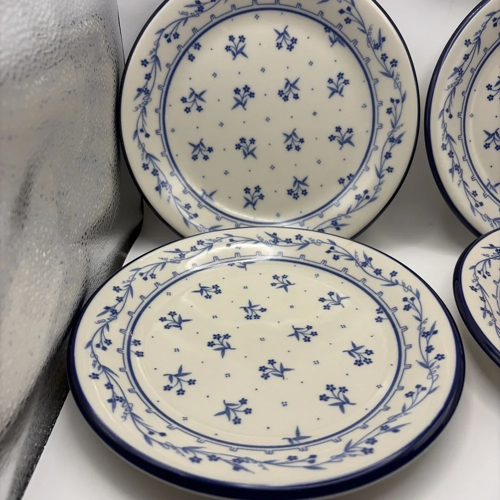 Lot Of 4‎ Provence 260 Bouquet Blue Floral Plates 7 7/8